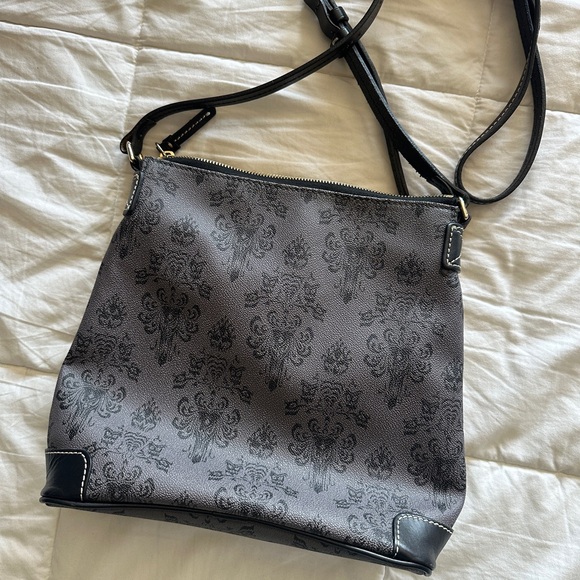 disney dooney & bourke haunted mansion crossbody - Picture 3 of 5